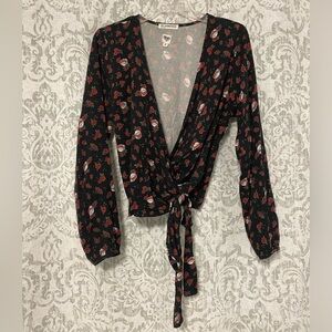 By Junkfood Rayon Grateful Dead Floral Rose Festival Wrap Blouse Top Black Red M